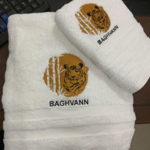 Premium Ringspun Yarn Bath Towel 600Gms 70Cmx140Cm for Hospitality & Home Use